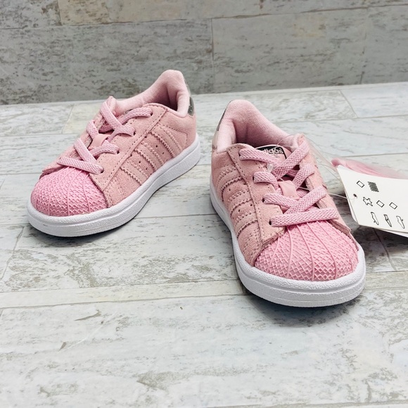 Adidas baby /toddler girl pink Superstar sneakers - Picture 2 of 8